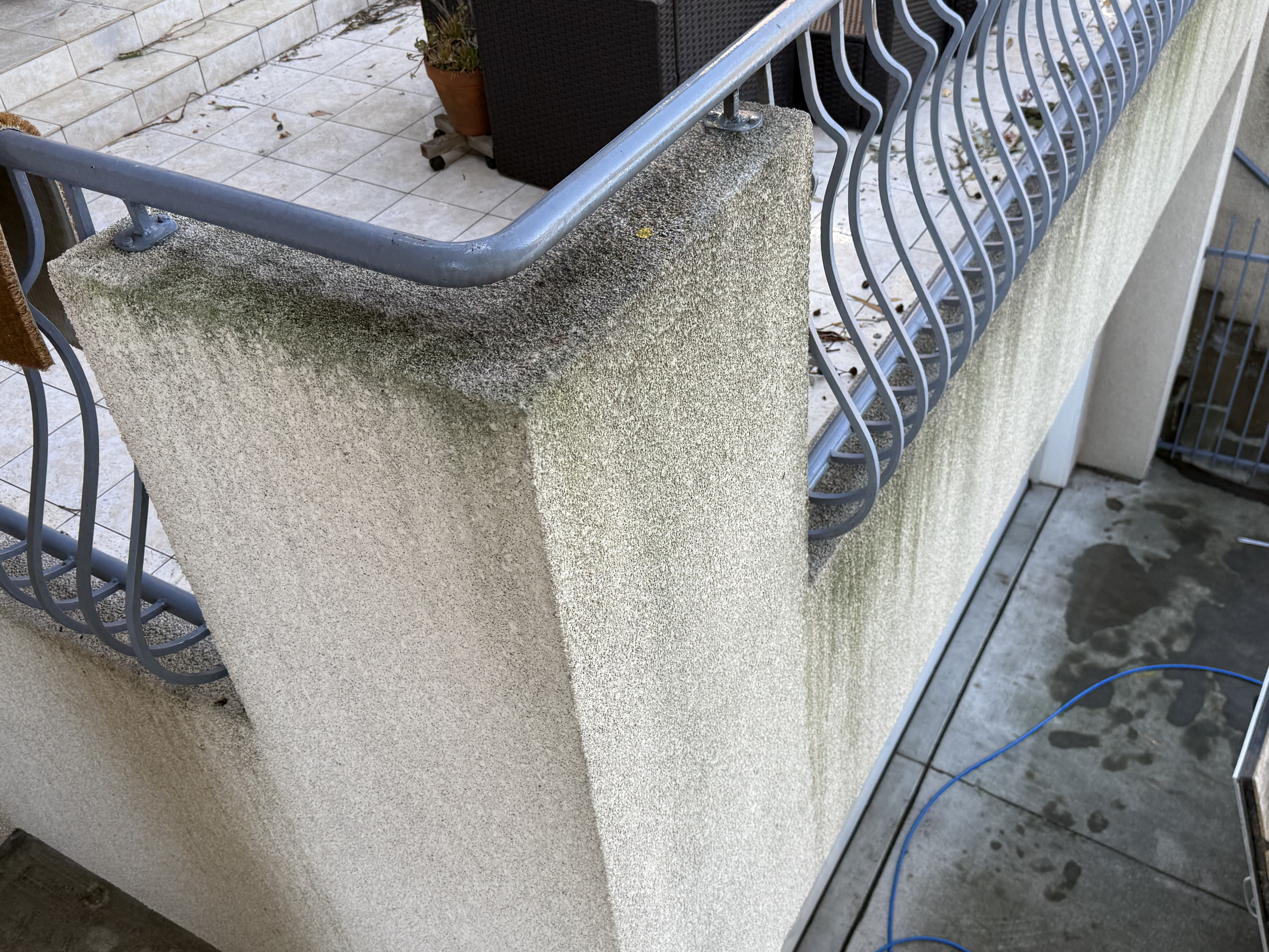 Before — Oakland Hills house section with algae on north-facing siding