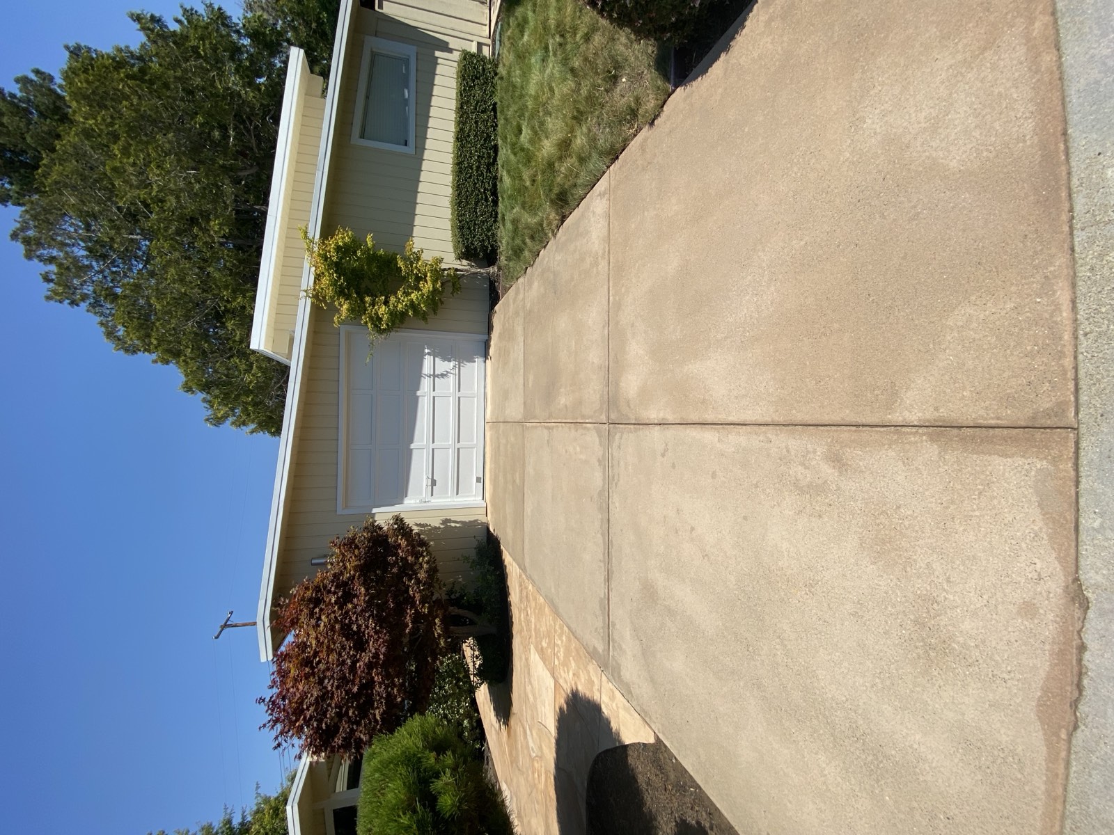 After — Sunnyvale flagstone walkway cleaned, natural stone color restored